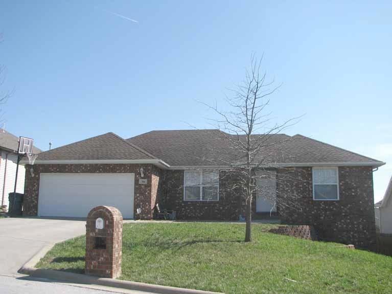 704 E Placer Mill Rd, Nixa, MO 65714 - photo 1