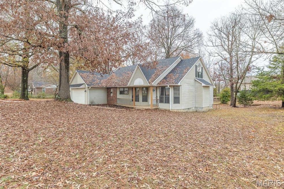 2718 Bedoll Ave, Poplar Bluff, MO 63901 - photo 1