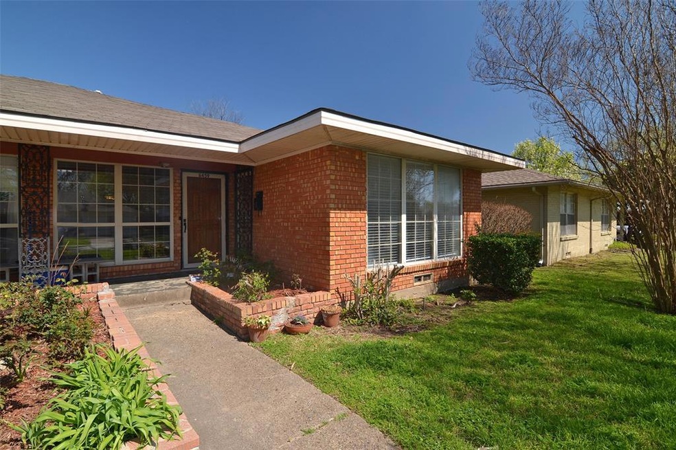 6459 Lontos Dr, Dallas, TX 75214 - photo 1