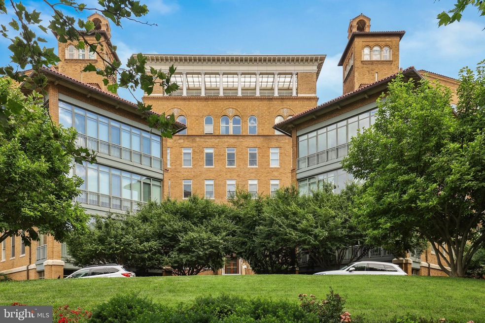 The Columbia Residences unit 429, Washington, DC 20037 - photo 1