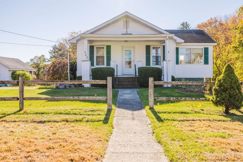 362 East St, Wrentham, MA 02093 - photo 1