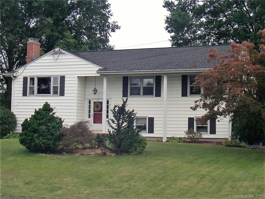 66 Rutledge! Level corner lot with beautiful lands