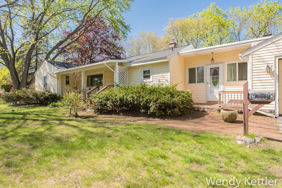 1_Front Exterior-9