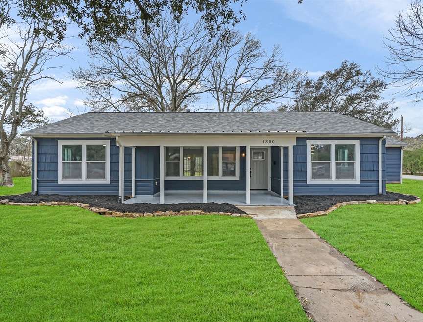 Front view of the home from George Street.
