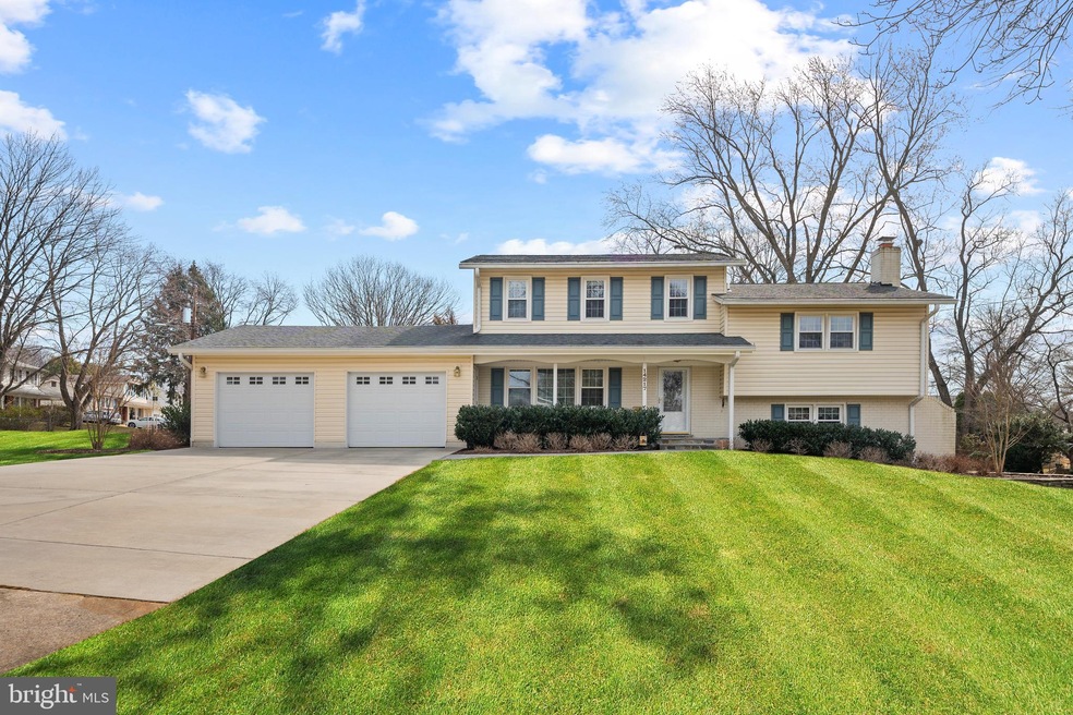 14217 Greenspan Ln, Rockville, MD 20853 - photo 1