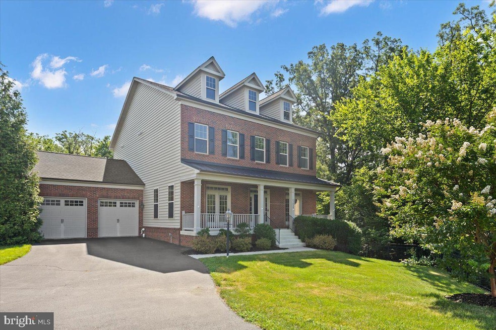 Pending $1,225,000 • Co-Listing Agent