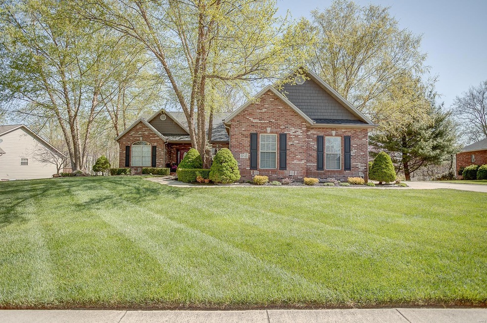 21 Foxmoor Dr, Maryville, IL 62062 - photo 1