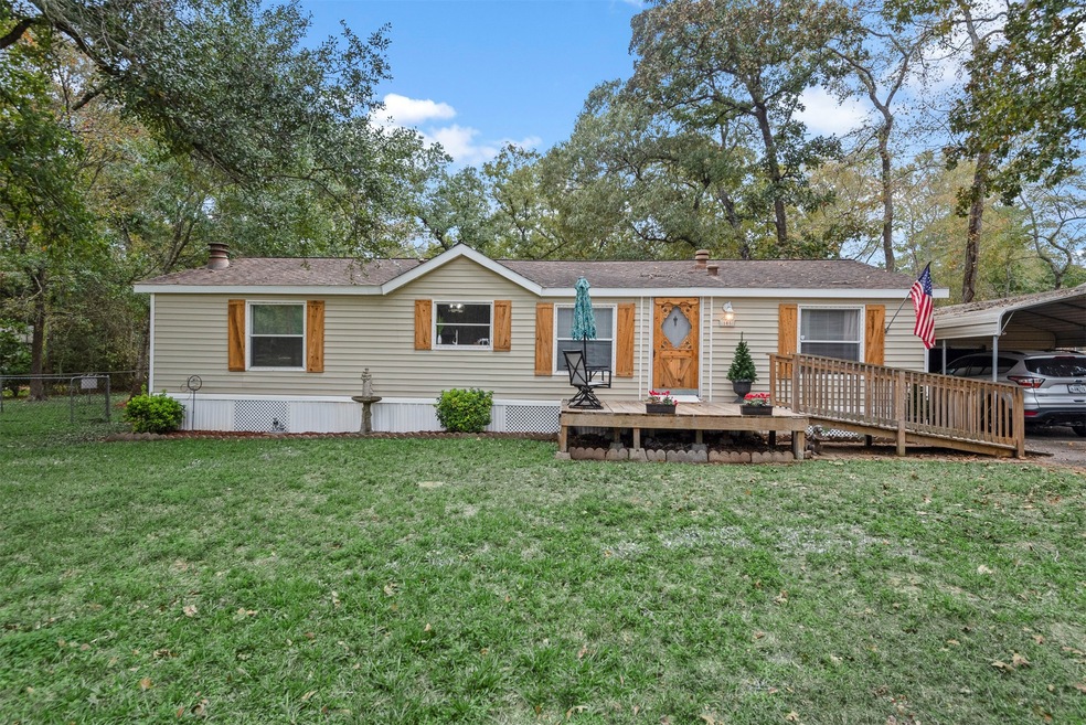 105 Oak Hills Ct, Magnolia, TX 77355 - photo 1