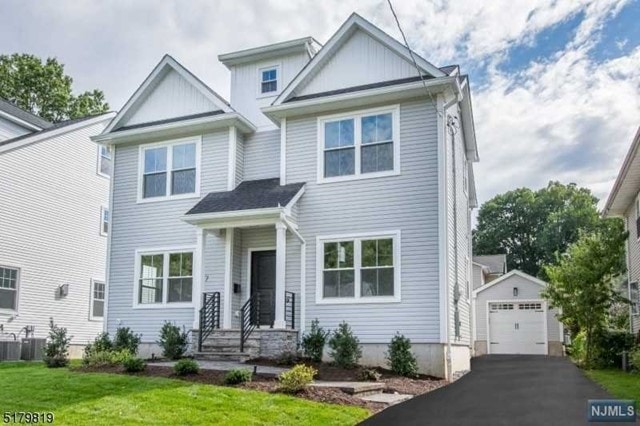 17 Congressional Pkwy, Livingston, NJ 07039 - photo 1