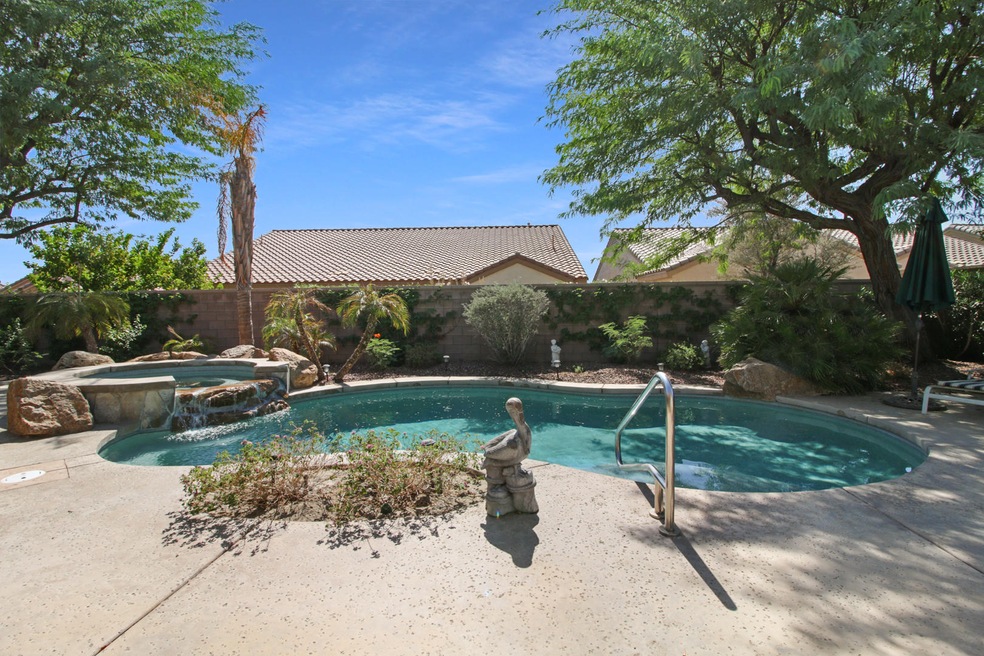 78613 Moonstone Ln Pool 4