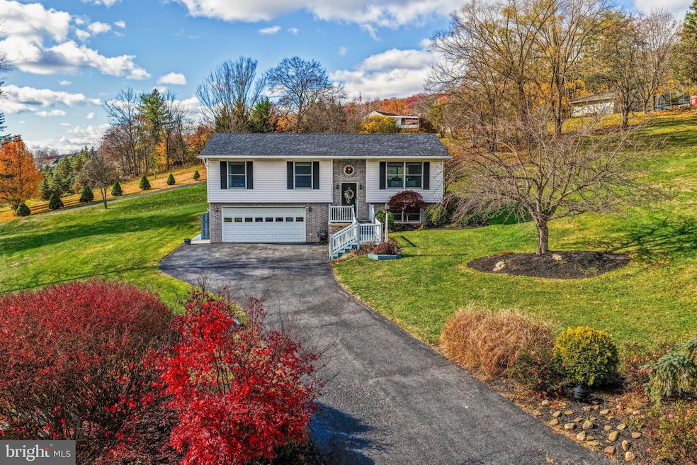 12507 Thornfield Cir NE, Cumberland, MD 21502 - photo 1