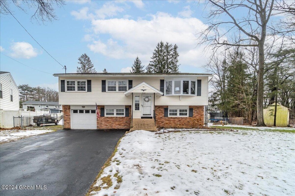 01-5 Cedar Ct-1
