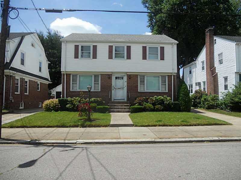 66 Oak Hill Ave, Pawtucket, RI 02860 - photo 1