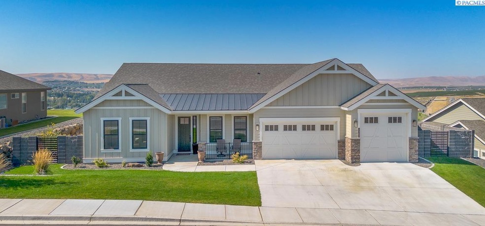 Sold $880,000