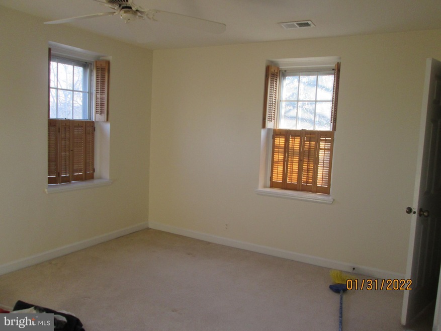 3017 S Columbus St unit C1, Arlington, VA 22206 - photo 1