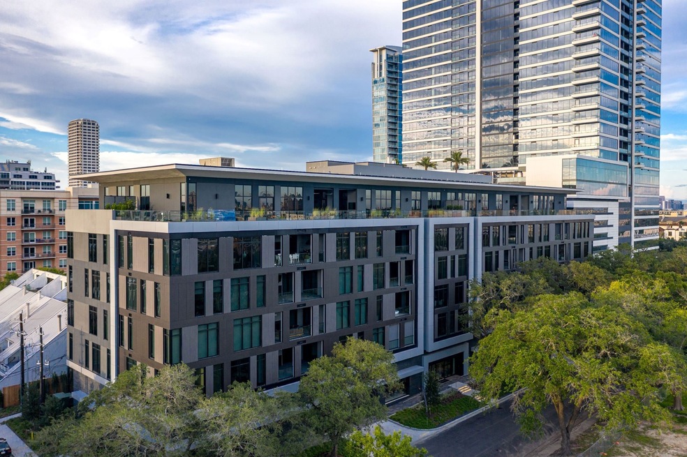 Giorgetti Houston’s artistic exterior surrounded b