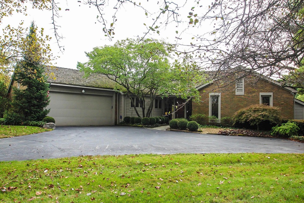 6049 Cranberry Ct, Columbus, OH 43213 - photo 1