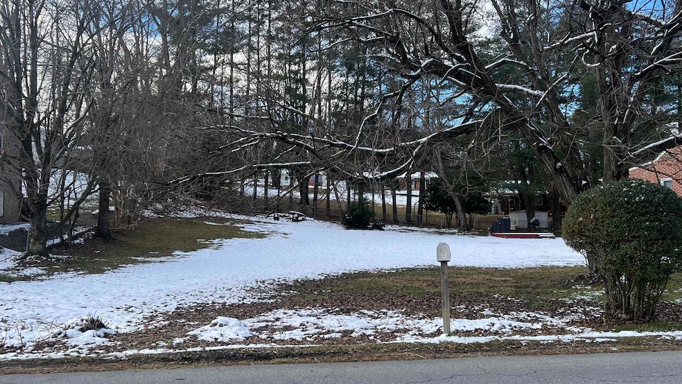 Lot 17 Staples St, Radford, VA 24141 - photo 1