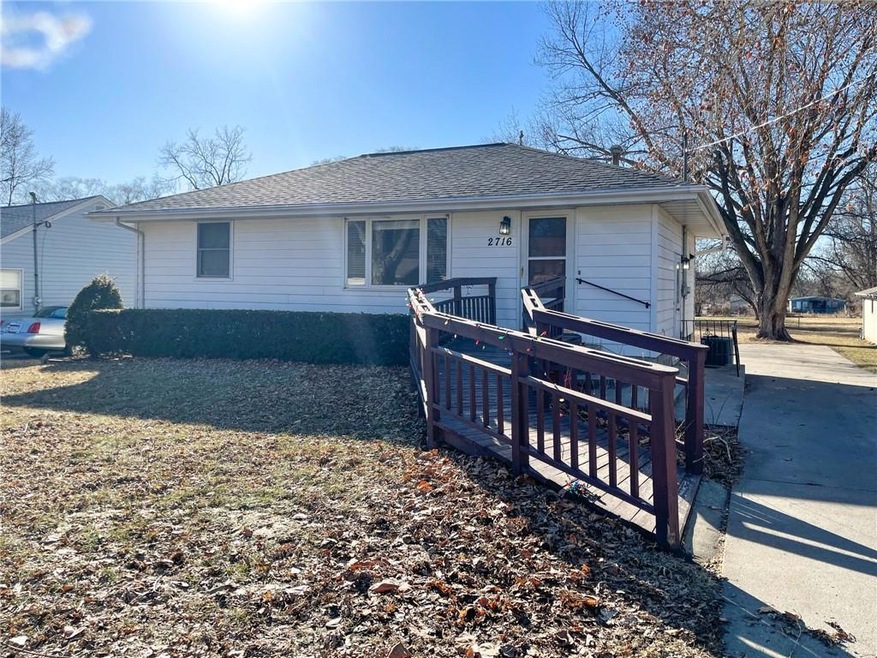 2716 E 25th St, Des Moines, IA 50317 - photo 1