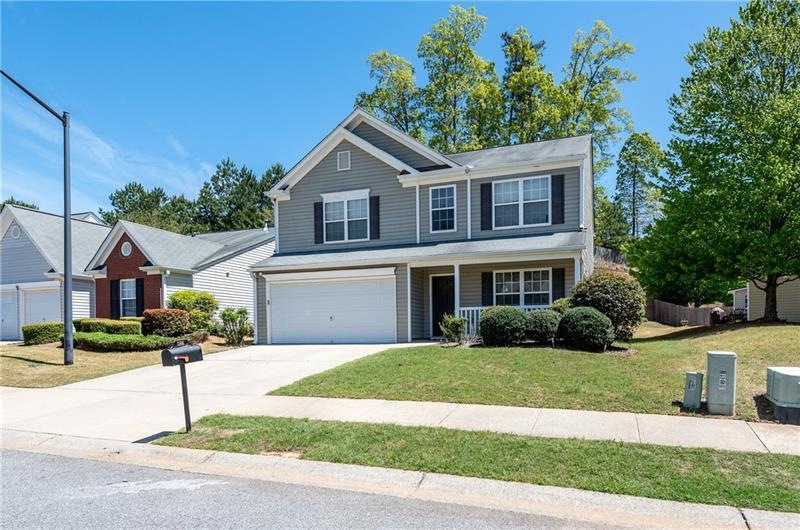 Spacious home minutes to Roswell and Downtown Wood