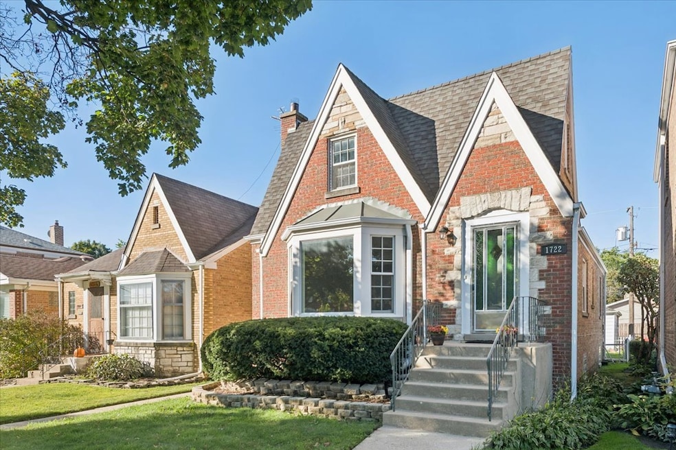 1722 N 74th Ct, Elmwood Park, IL 60707 - photo 1