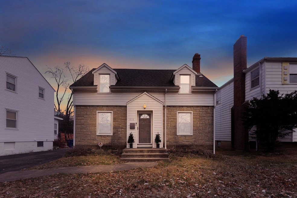 1-web-or-mls-1918-denbridge-way