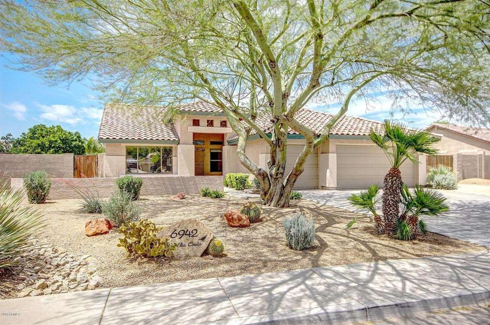 6942 W Villa Chula-Home Front