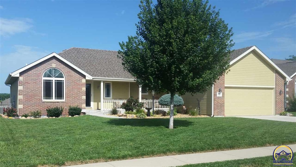 4225 SW Misty Harbor Ave, Topeka, KS 66610 - photo 1