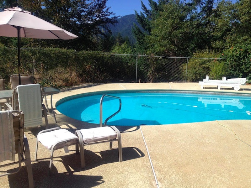 1343SeelyMacWC_PoolView
