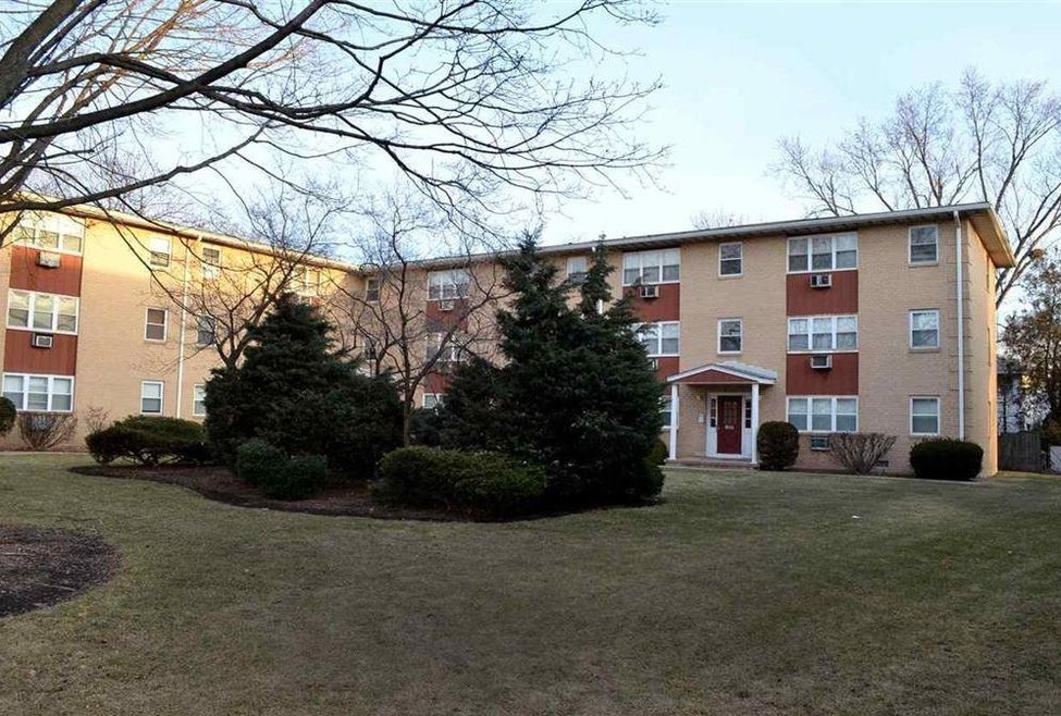 Sold $250,000 • Co-Listing Agent