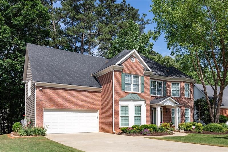 Welcome Home - 4185 Longlake Drive