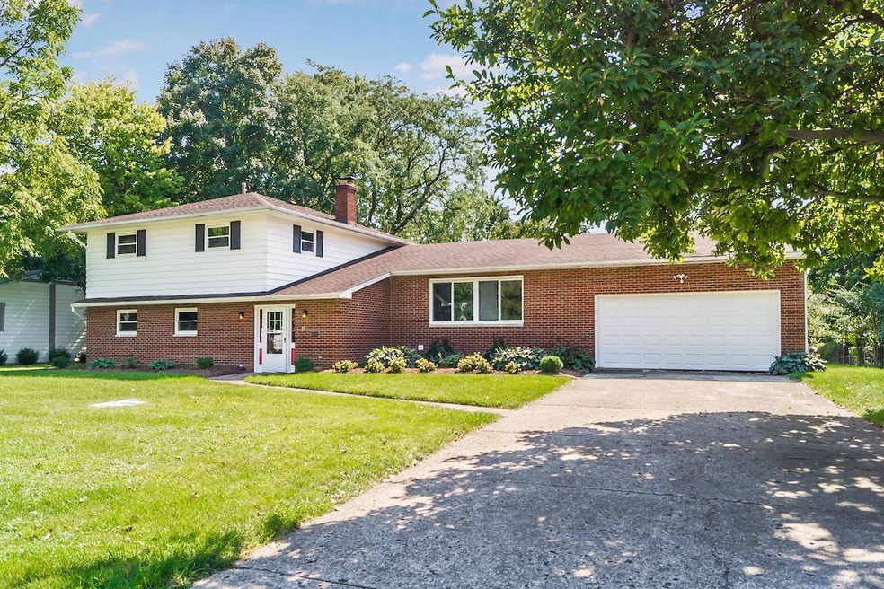Welcome to 1717 Marshlyn Ct.