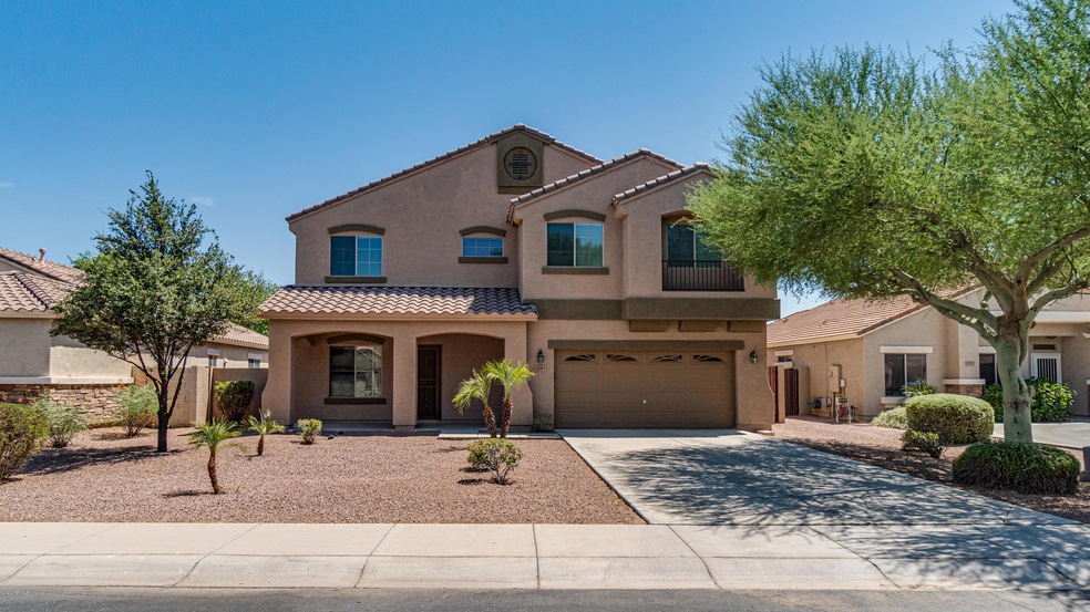 1283 E Lark St-2