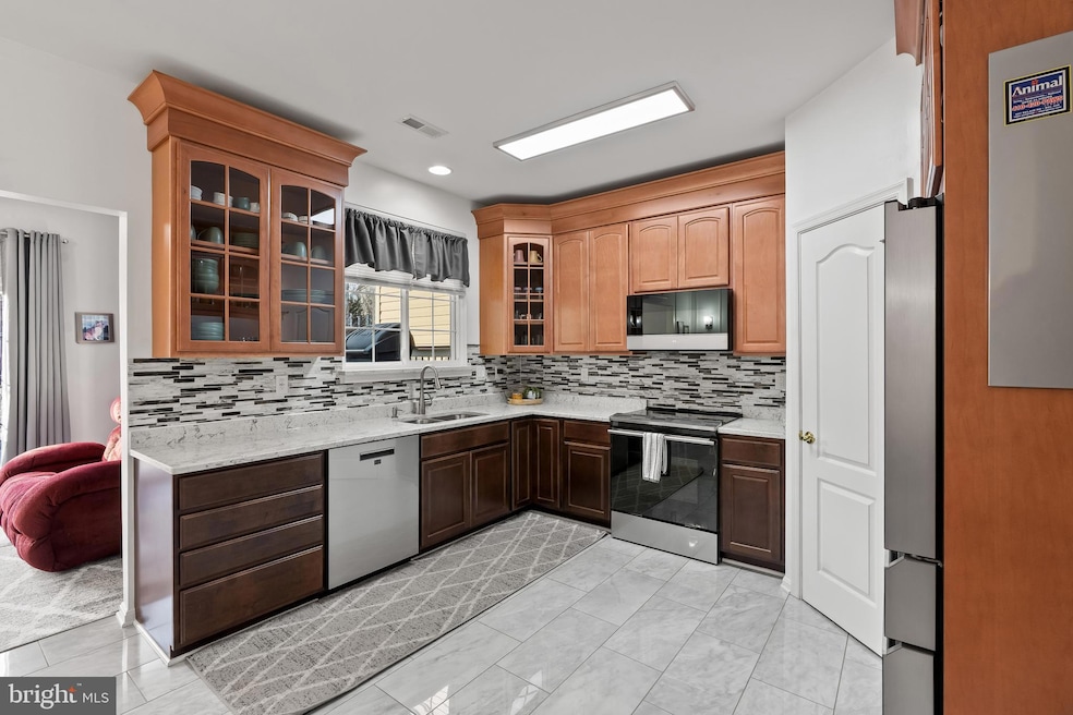 566 Kirkcaldy Way, Abingdon, MD 21009 - photo 1