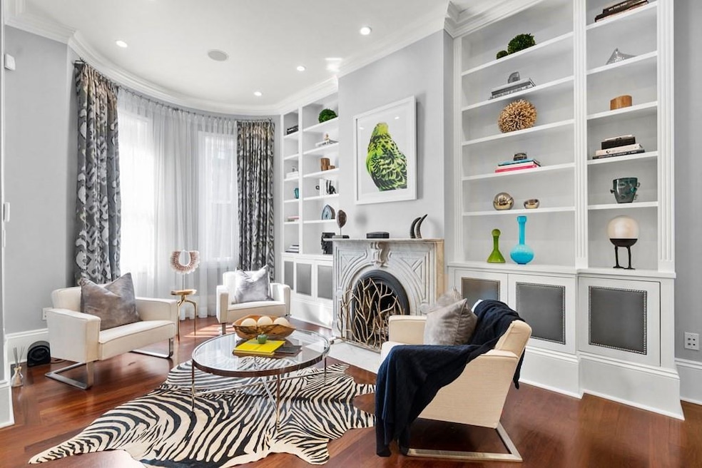 141 W Newton St, Boston, MA 02118 - photo 1