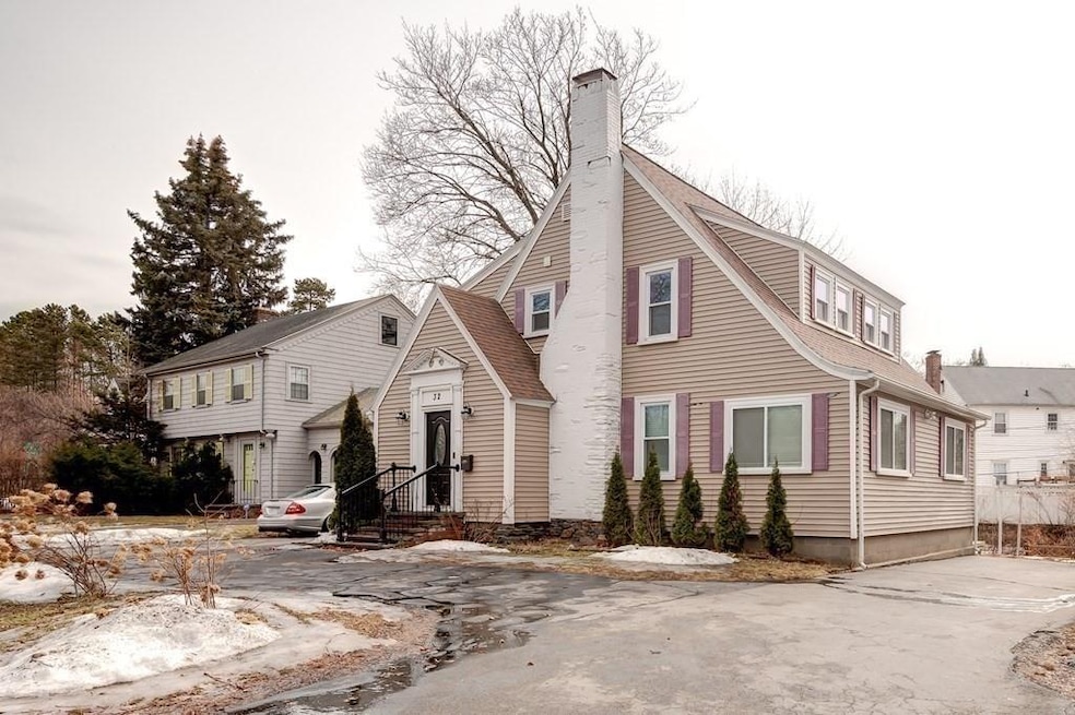 32 Melrose St, Worcester, MA 01605 - photo 1