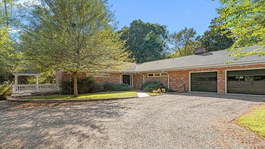 41 Raleigh Dr, Kilmarnock, VA 22482 - photo 1