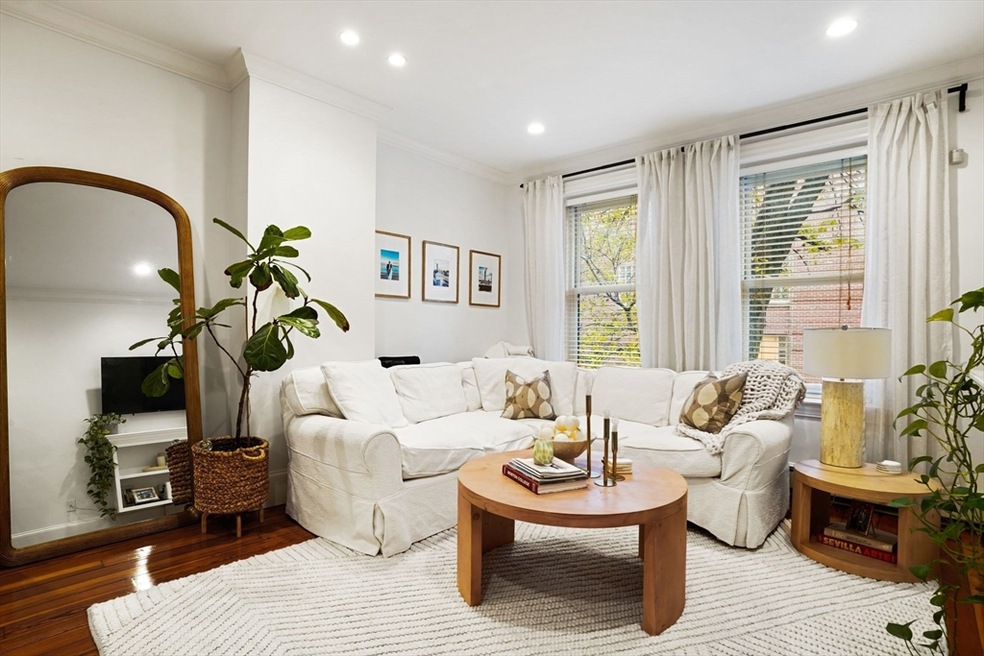 110 Union Park St unit 2, Boston, MA 02118 - photo 1