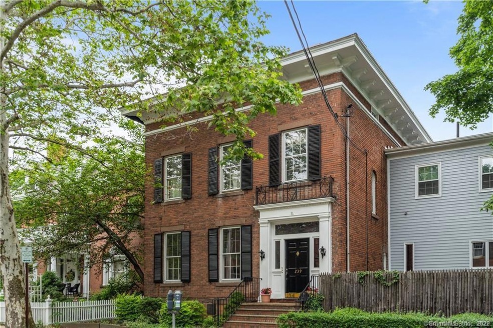 239 Bradley St unit 4, New Haven, CT 06510 - photo 1
