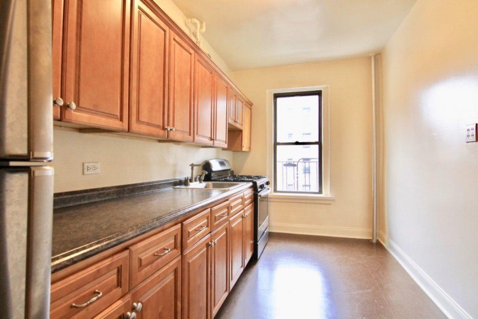 51 Bennett Ave unit A43, New York, NY 10033 - photo 1