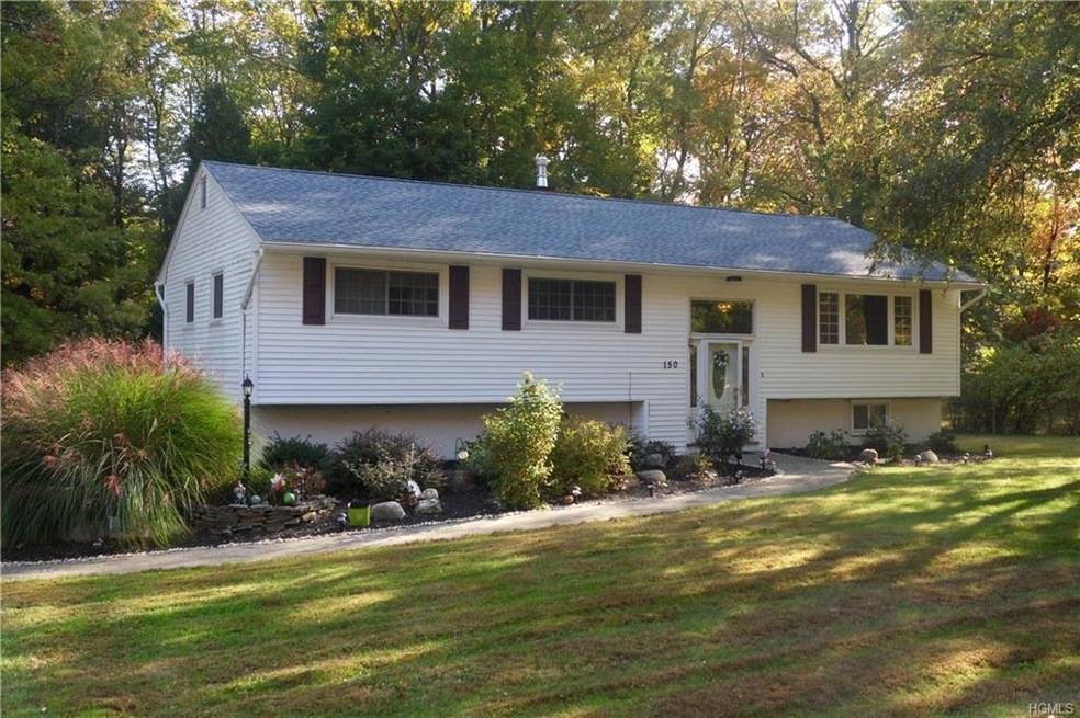 150 N Little Tor Rd, New City, NY 10956 - photo 1