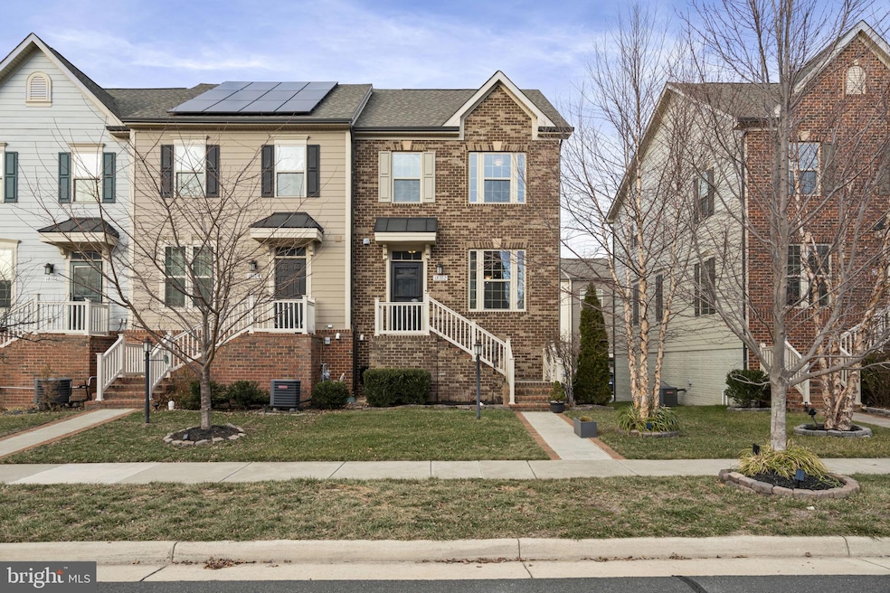 18102 Red Cedar Rd, Dumfries, VA 22026 - photo 1