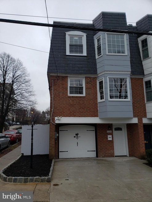 534 W Queen Ln, Philadelphia, PA 19144 - photo 1