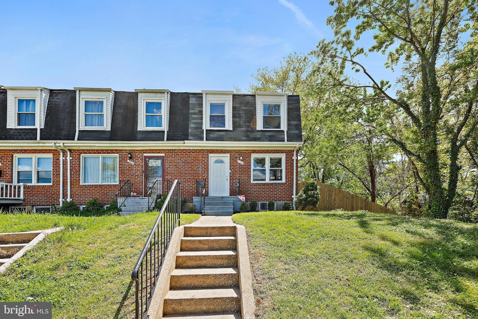 2100 Cockspur Rd, Middle River, MD 21220 - photo 1