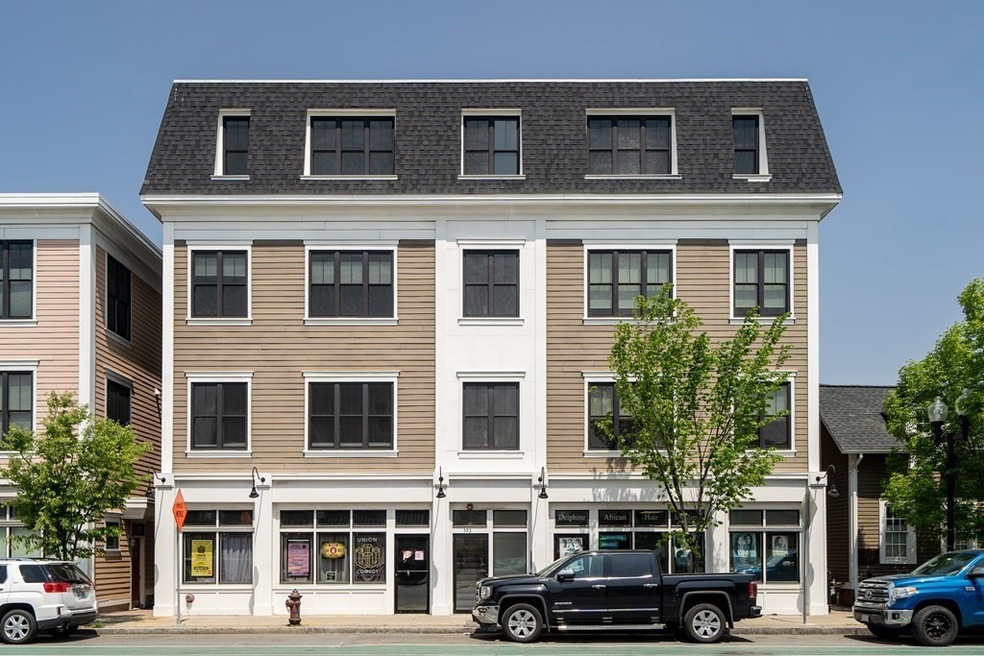 593 Somerville Ave unit 5, Somerville, MA 02143 - photo 1