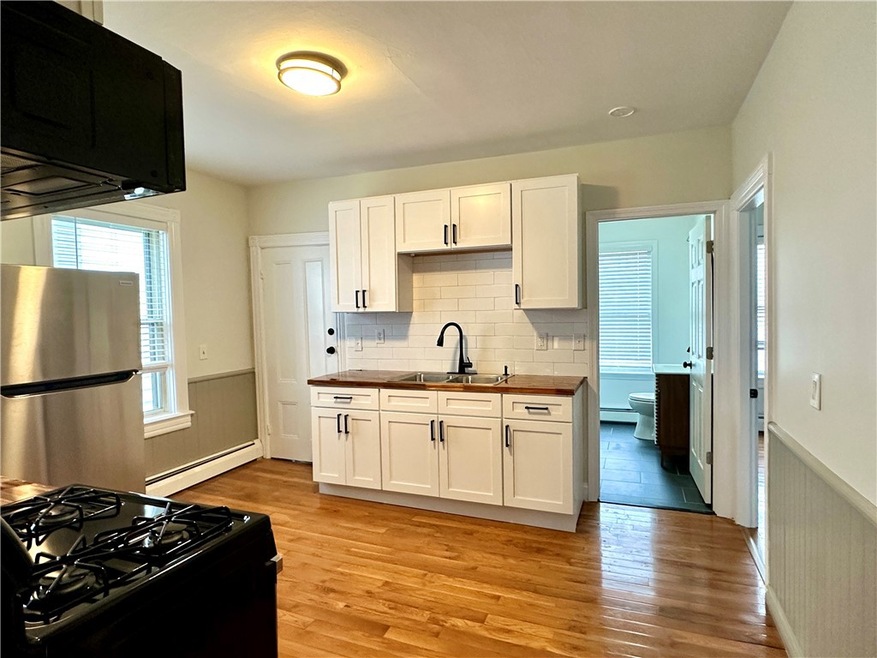 199 Pawtucket Ave, Pawtucket, RI 02860 - photo 1