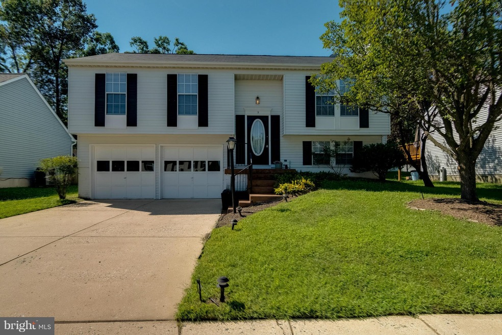 5 Braided Whip Ct, Windsor Mill, MD 21244 - photo 1