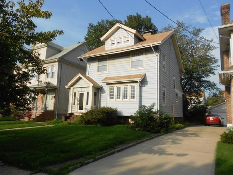 910 Kilsyth Rd unit 2, Elizabeth, NJ 07208 - photo 1