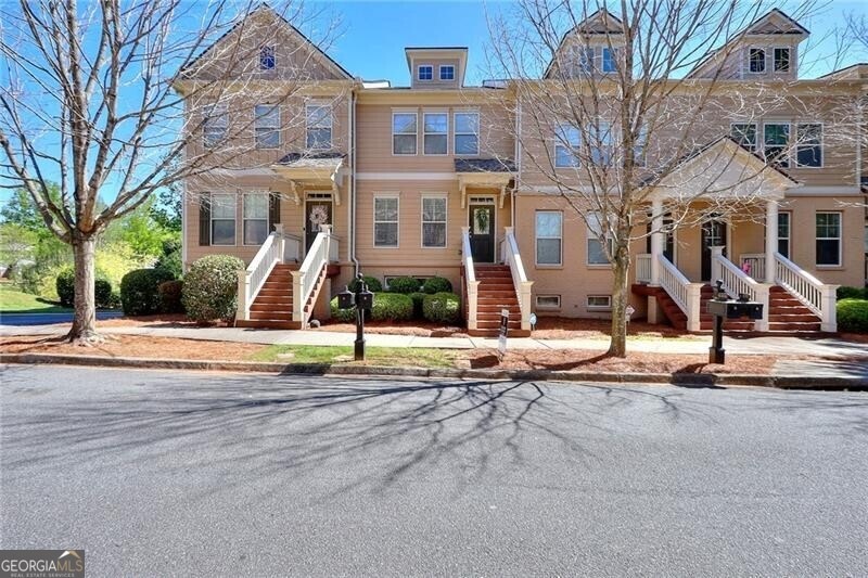View of townhome / multi-family property