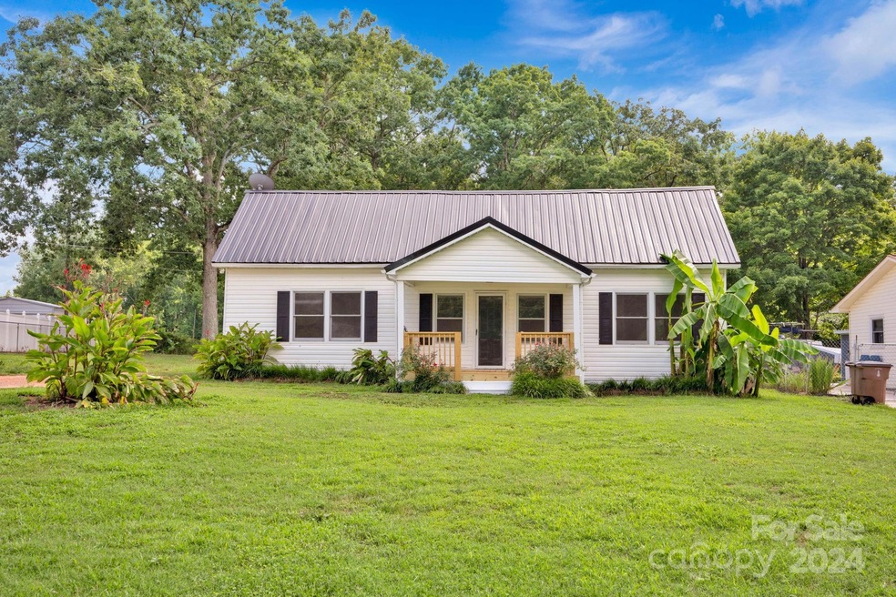 211 Dellinger Rd, Shelby, NC 28152 - photo 1